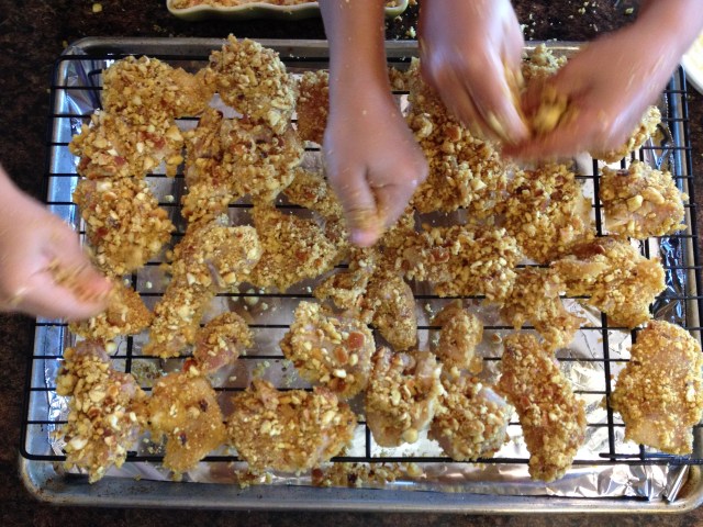 Look at those adorable helping-hands!